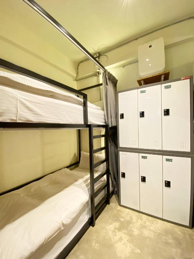 Fengjia Living Lab Hostel Taichung Esterno foto